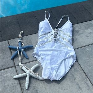 White cutout one piece swimwear